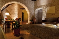 Hotel AC Palacio de Santa Paula, la paz del convento